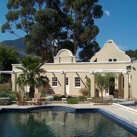 Somerset Villa Guesthouse 西萨默塞特 外观 照片