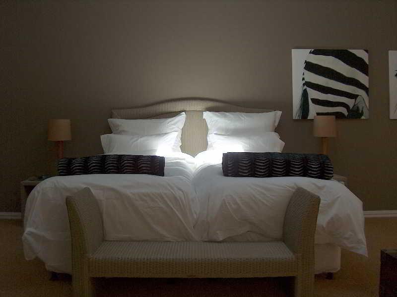 Somerset Villa Guesthouse 西萨默塞特 外观 照片